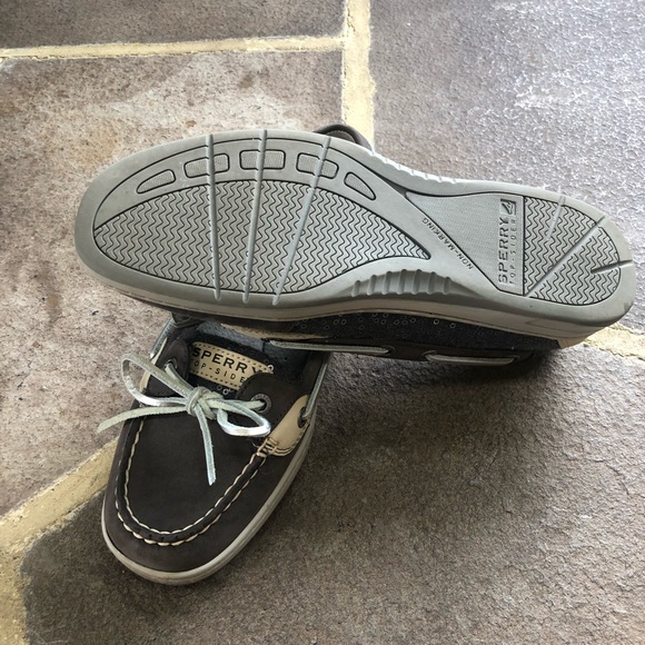 NWOT Sperry Boat Shoes - Picture 4 of 6